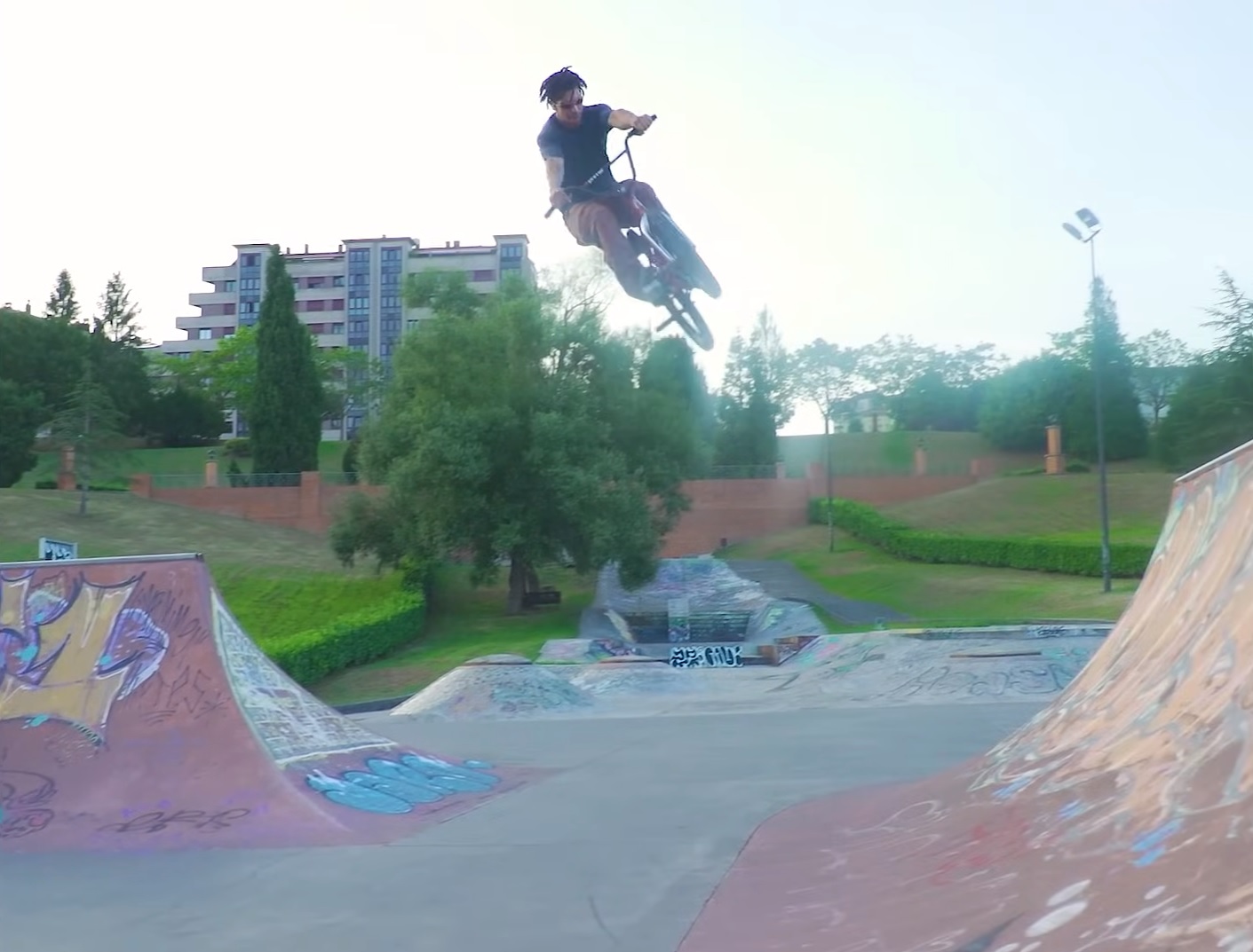 MIKI FLECK – ETNIES BMX- I TOLD YOU DUDE