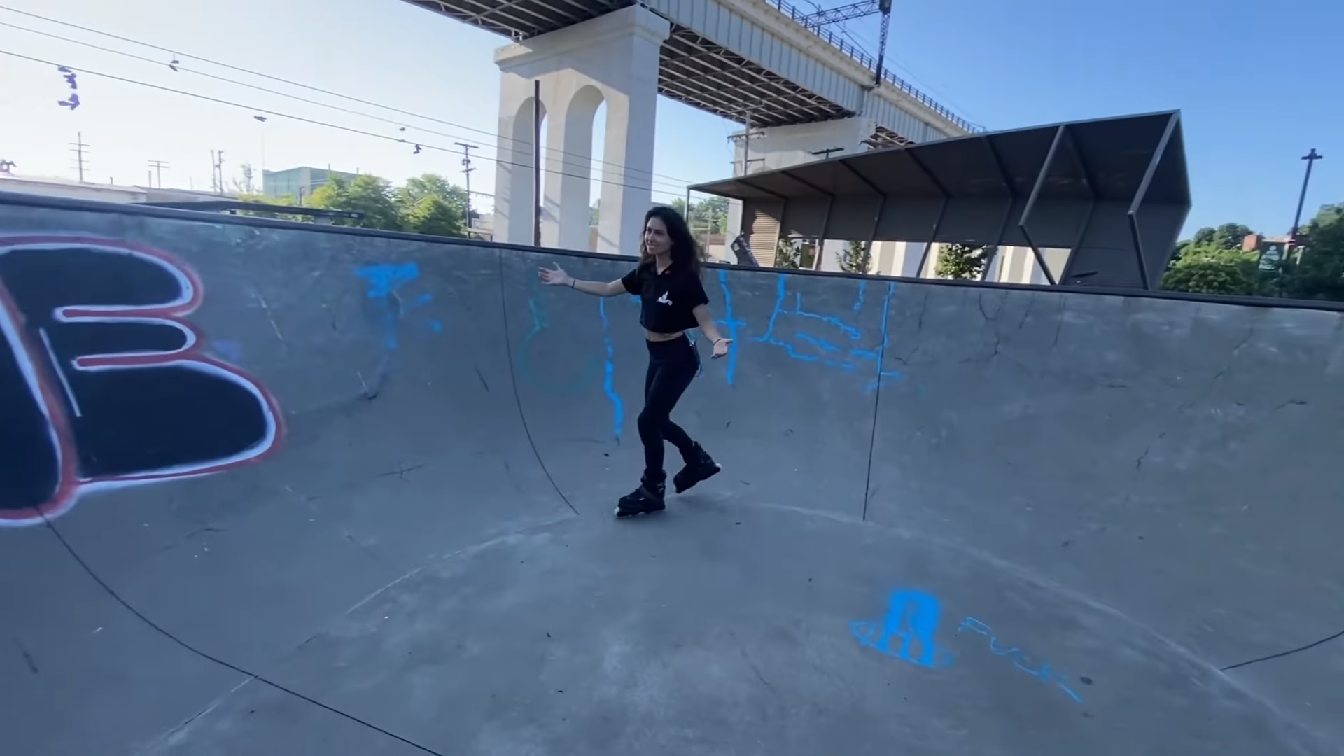 Flower She Rolls – How to skate a bowl One step at a time