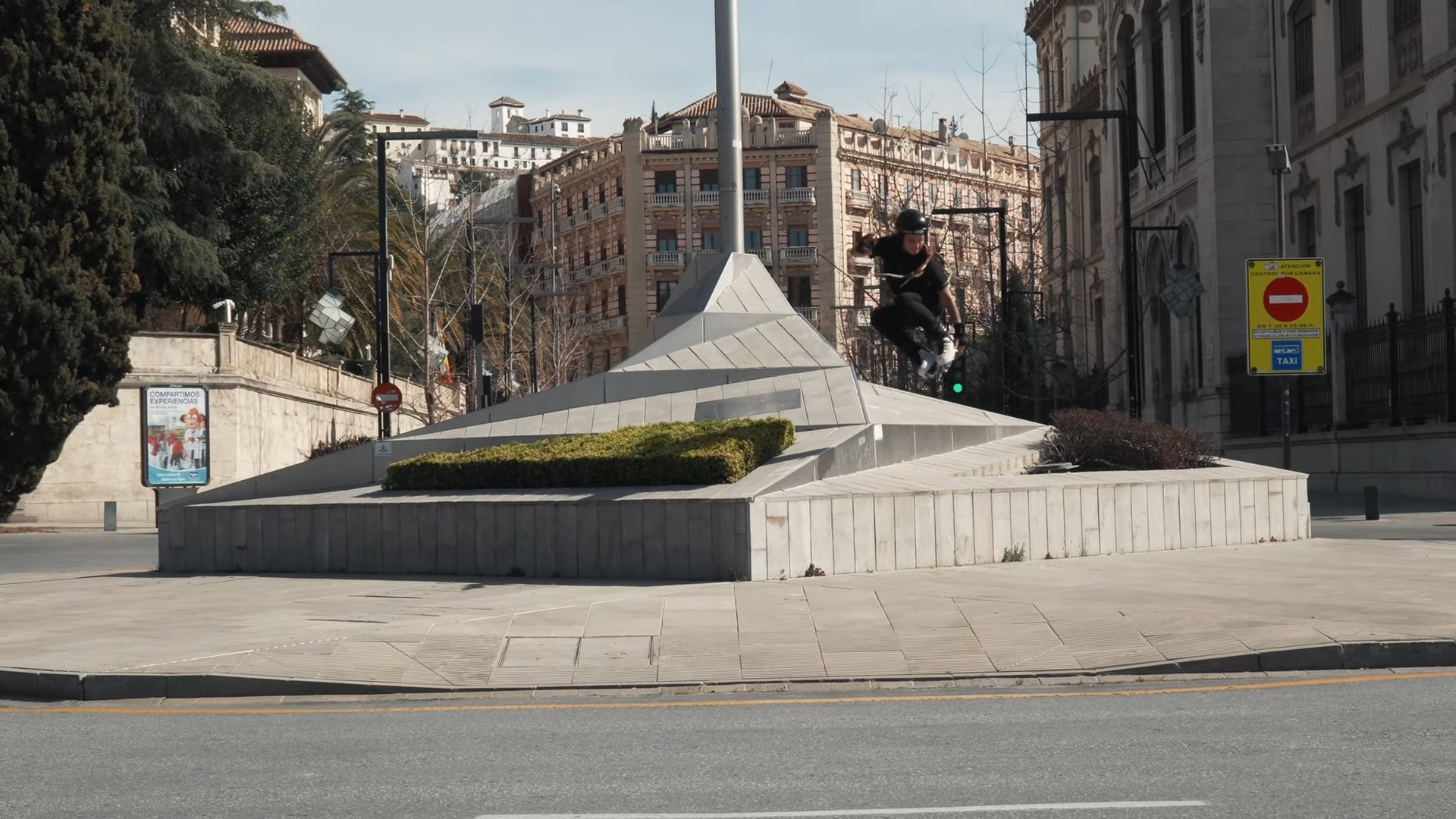 Emi Parejo – Cougar Skates in Granada, Spain