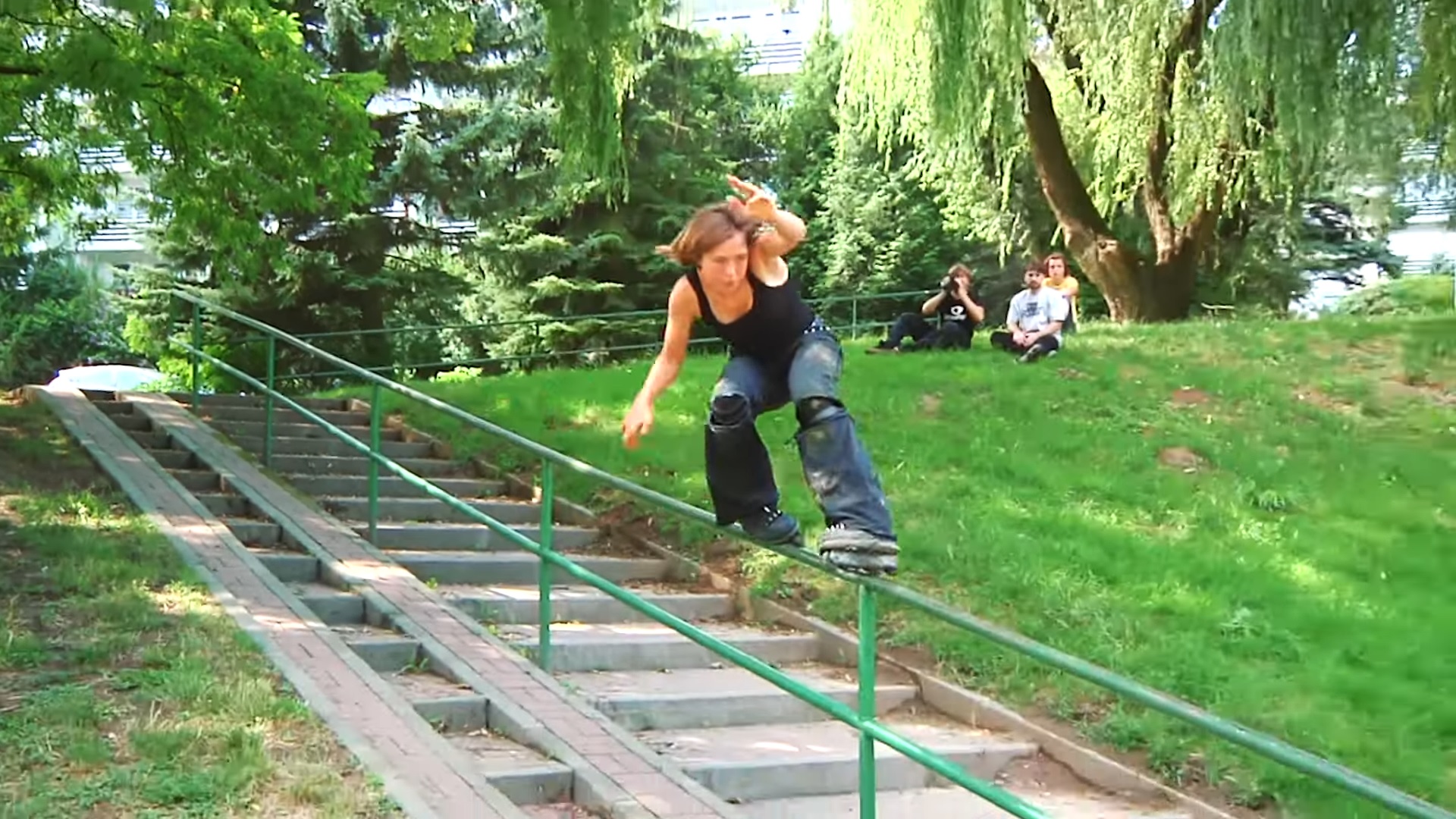 JULIA KOMENDA – Mesmer Skates